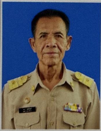 นายเดชา  อุดจันทร์